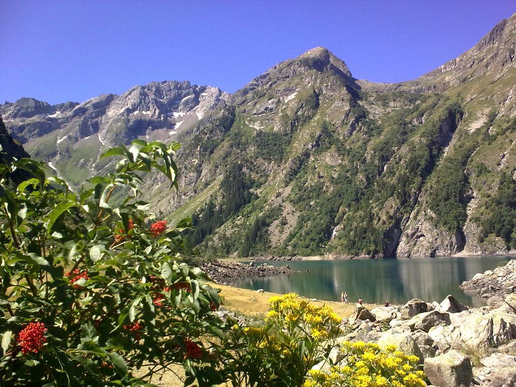 Villa Camping La Cascade à Le Bourg-dʼOisans Extérieur photo